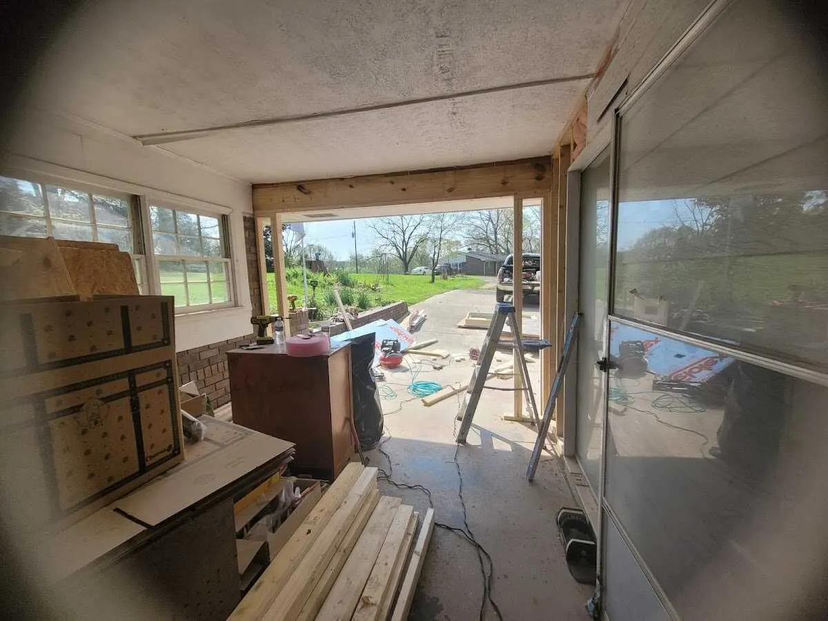 Air movers and dehumidifier for Drying & Dehumidification in Broadlands